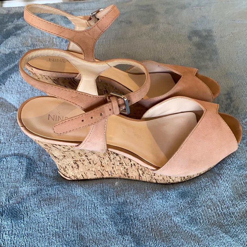 Nine West Summer Wedges Scalloped Pink Size 9